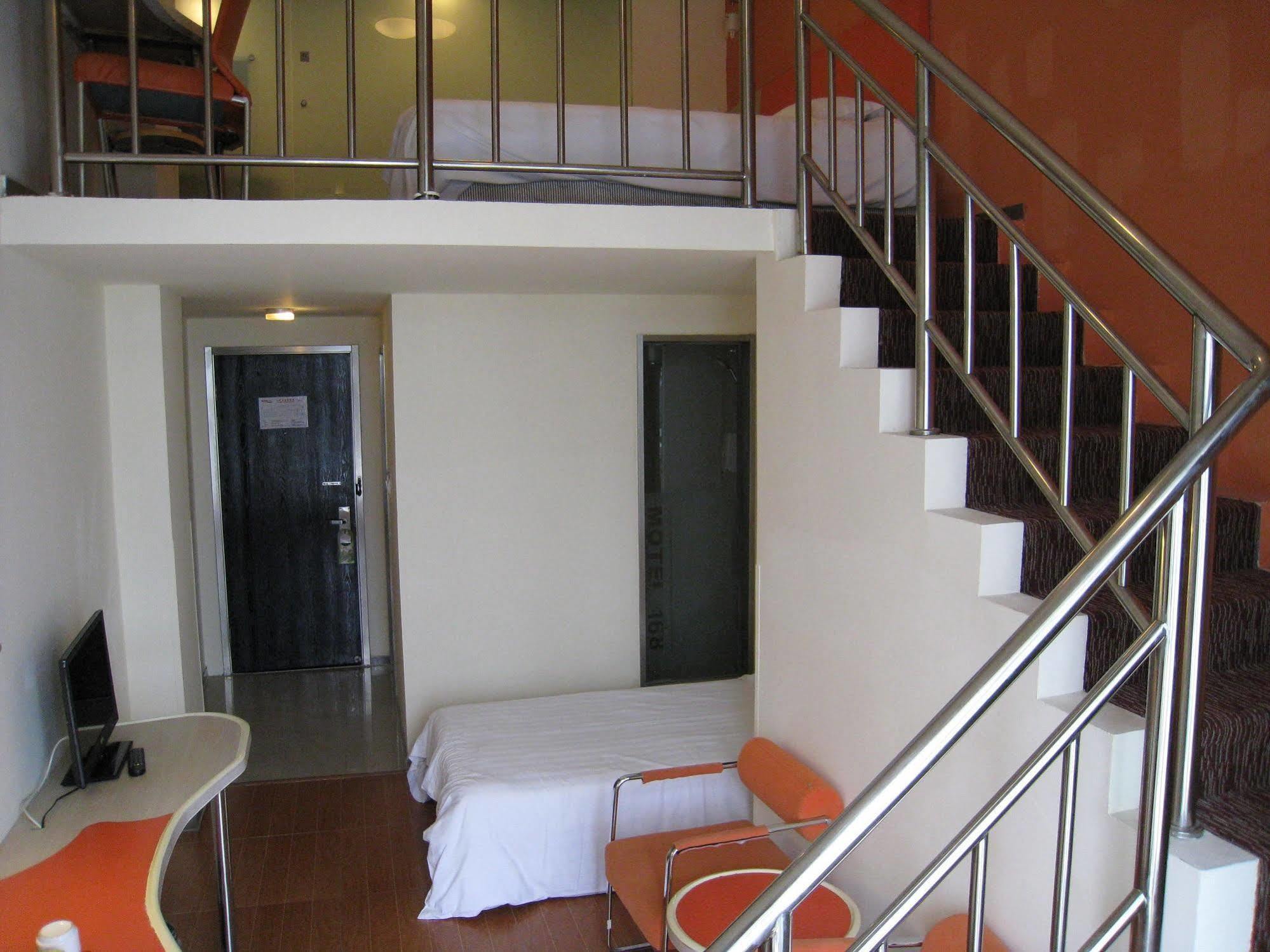 Hotel Motel168 Zhang Qiao Xangai